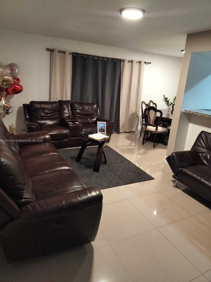 Small Image of 15325 SOUTH WEST 106TH TER #620, Miami Number 2