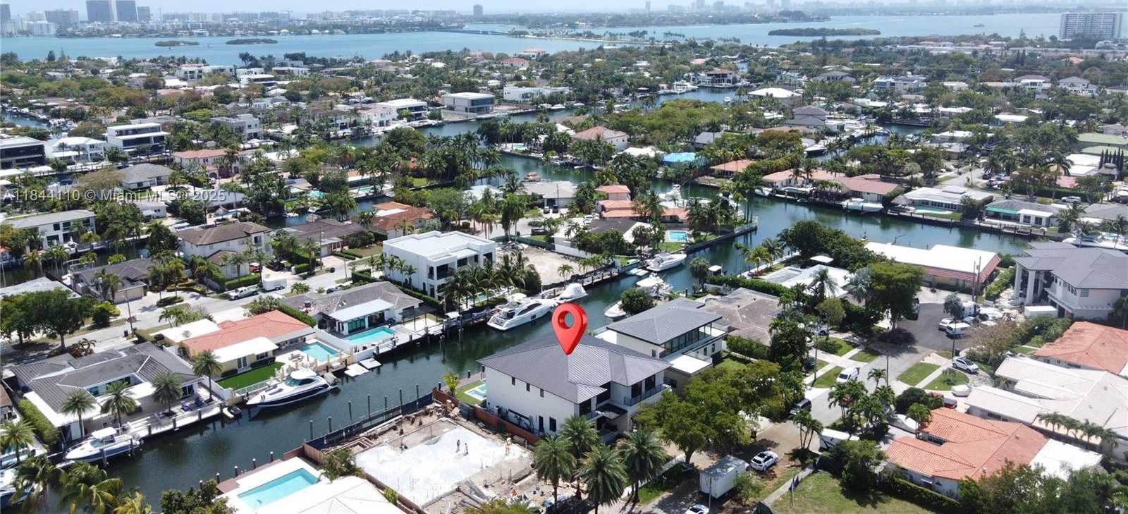 Small Image of 13085 CORONADO TER, North Miami Number 23