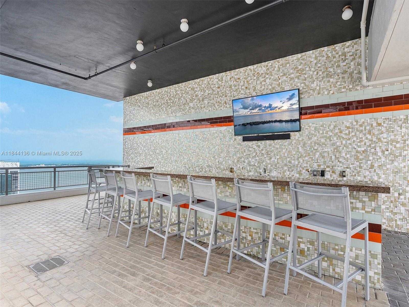 Small Image of Miami Number 34