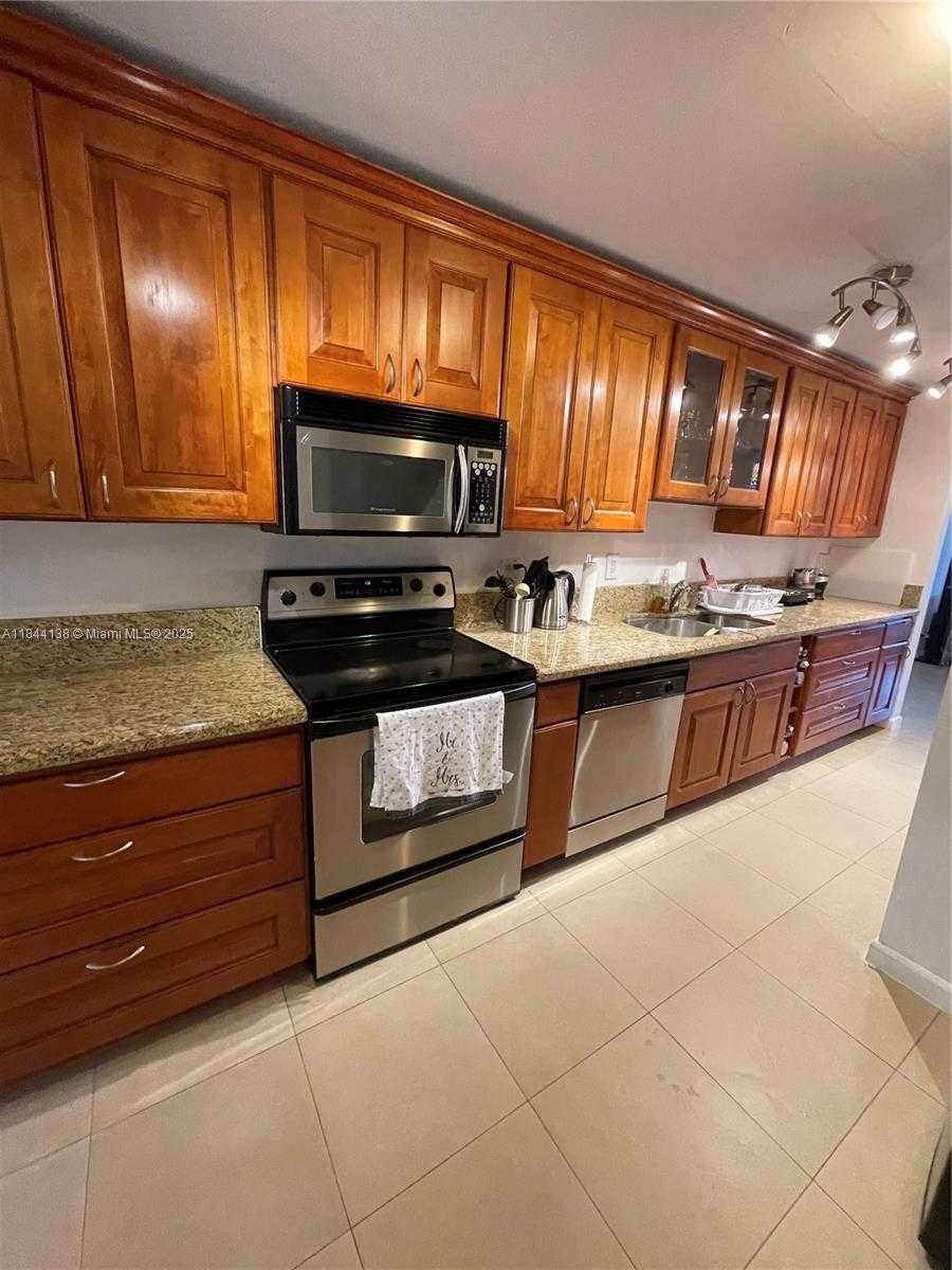 Small Image of 3660 NORTH EAST 166TH ST #307, North Miami Beach Number 4