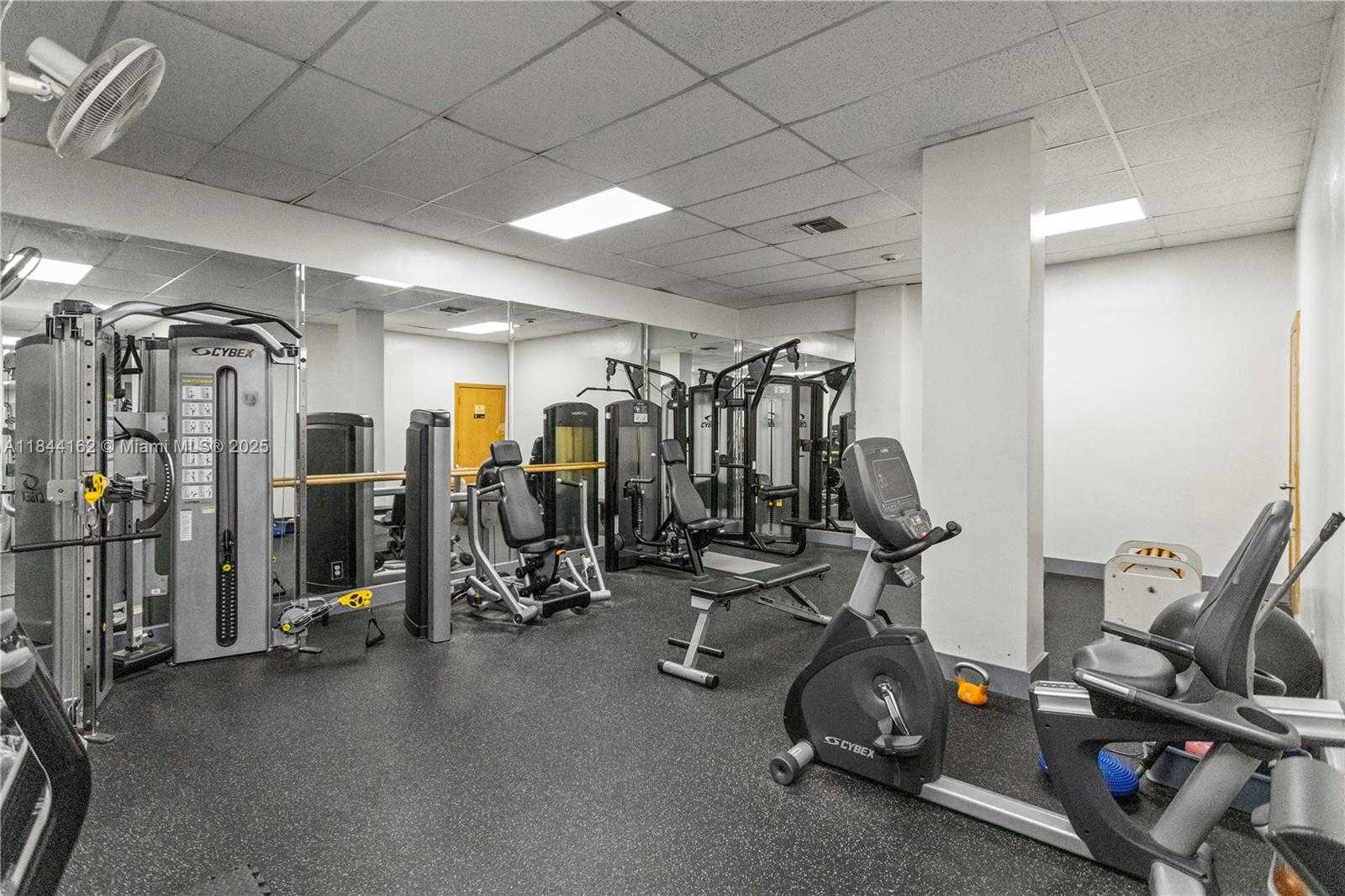 Small Image of 3800 SOUTH OCEAN DR #1710, Hollywood Number 16
