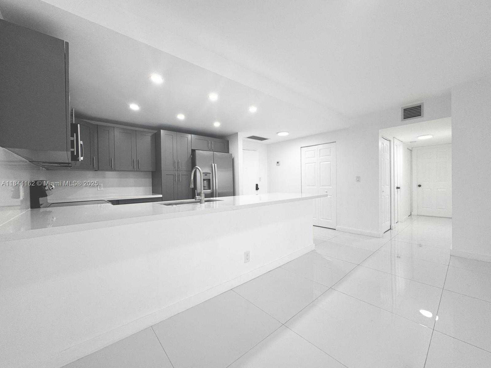 Small Image of 3800 SOUTH OCEAN DR #1710, Hollywood Number 58