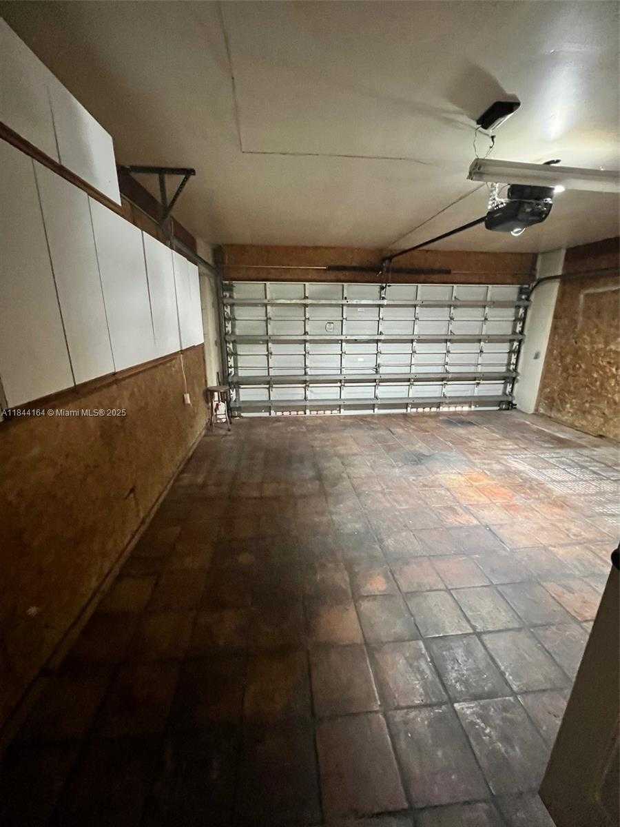Small Image of 10511 SOUTH WEST 145TH CT, Miami Number 18