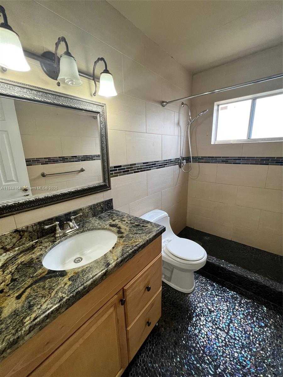 Small Image of 10511 SOUTH WEST 145TH CT, Miami Number 25