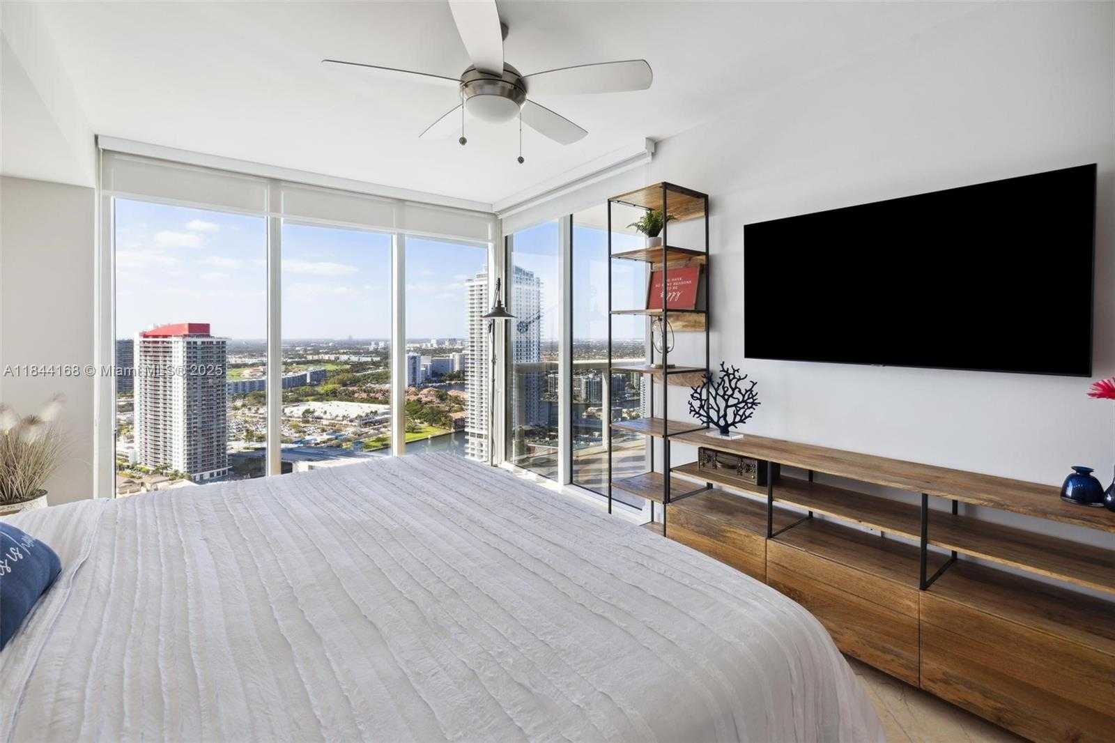 Small Image of 1850 SOUTH OCEAN DR #3408, Hallandale Beach Number 22
