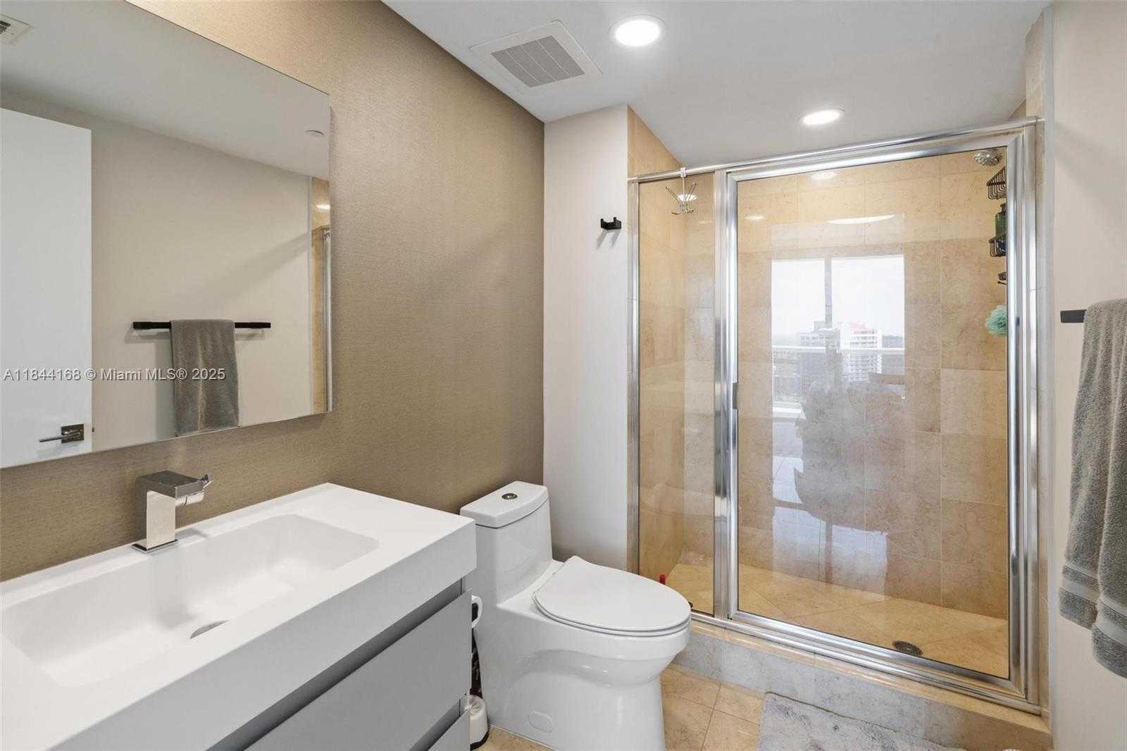 Small Image of 1850 SOUTH OCEAN DR #3408, Hallandale Beach Number 28