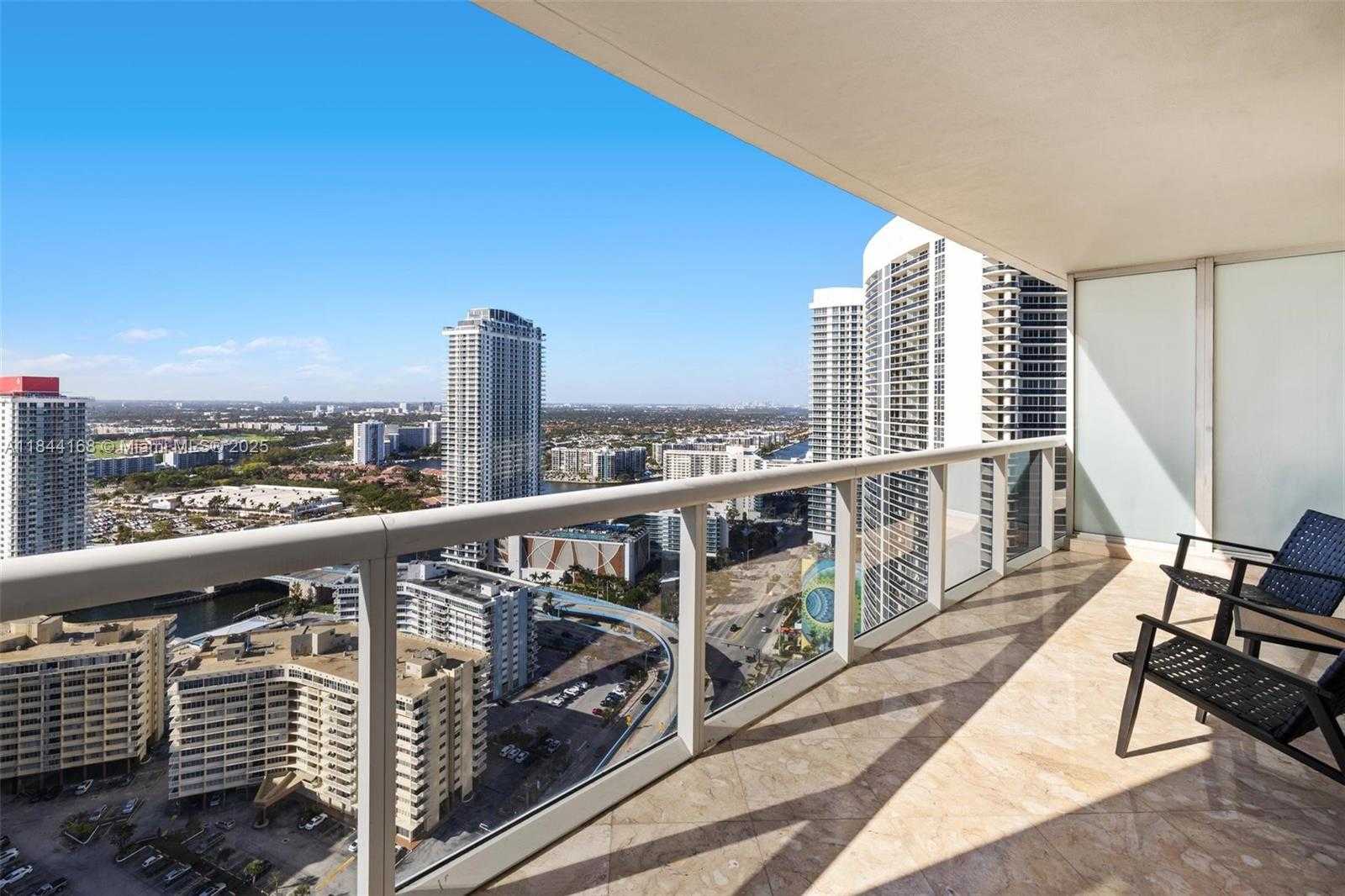 Small Image of 1850 SOUTH OCEAN DR #3408, Hallandale Beach Number 4