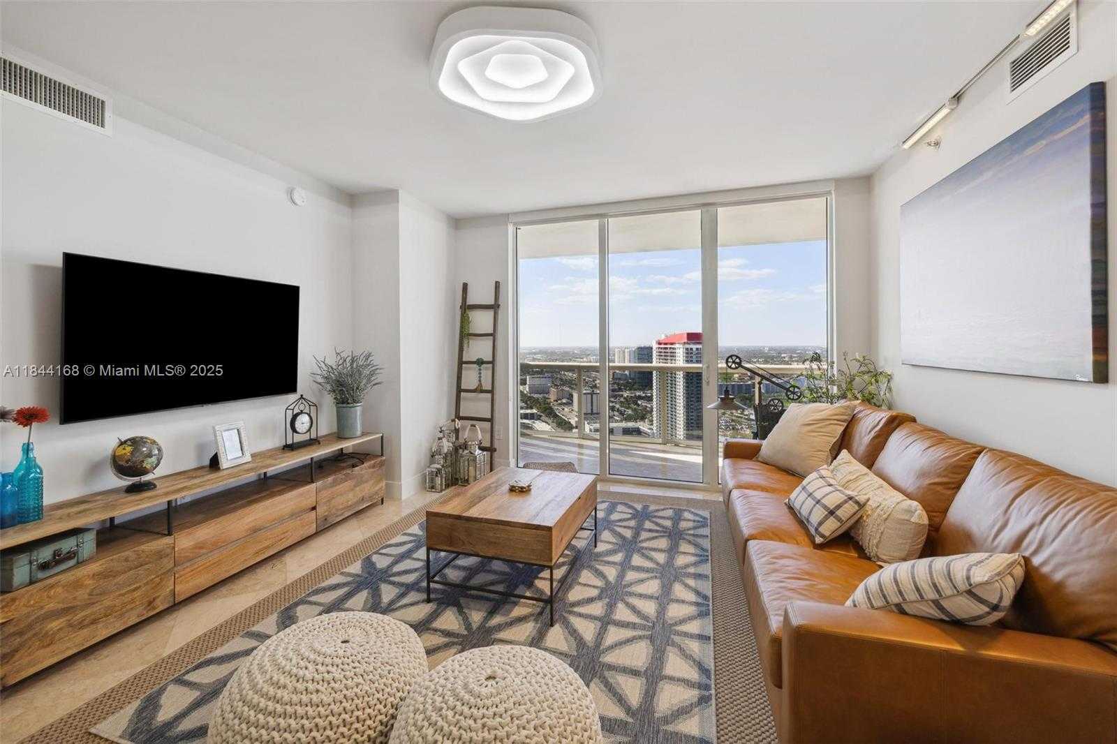 Small Image of 1850 SOUTH OCEAN DR #3408, Hallandale Beach Number 5