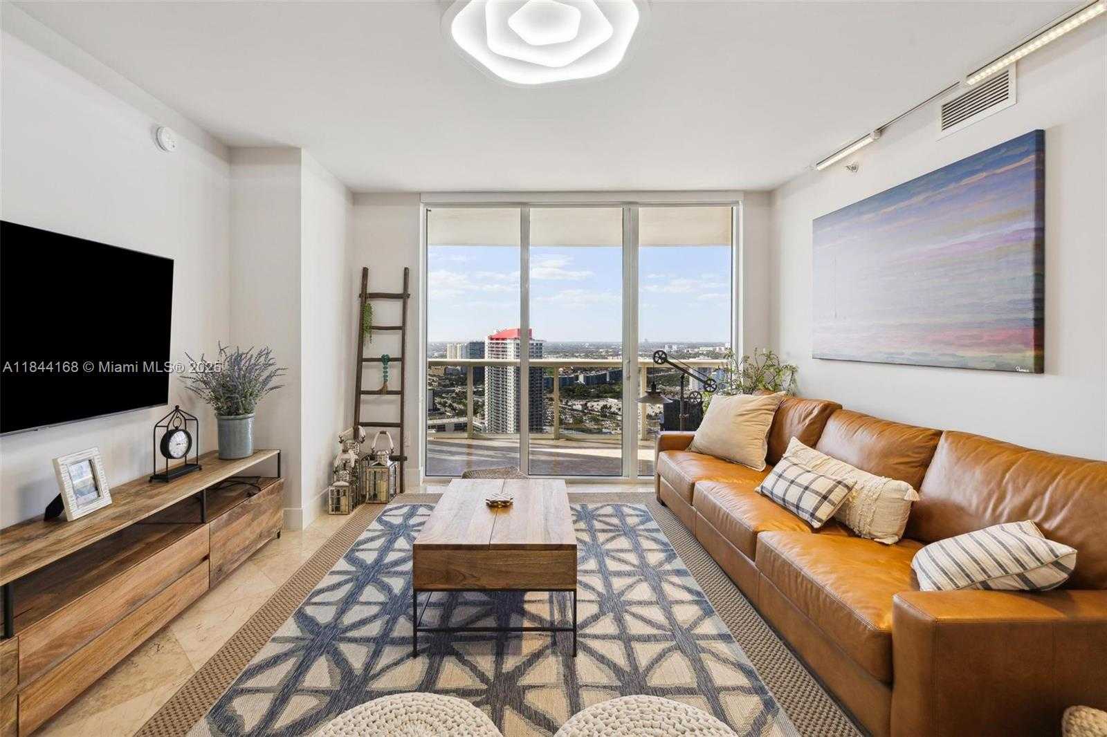 Small Image of 1850 SOUTH OCEAN DR #3408, Hallandale Beach Number 6