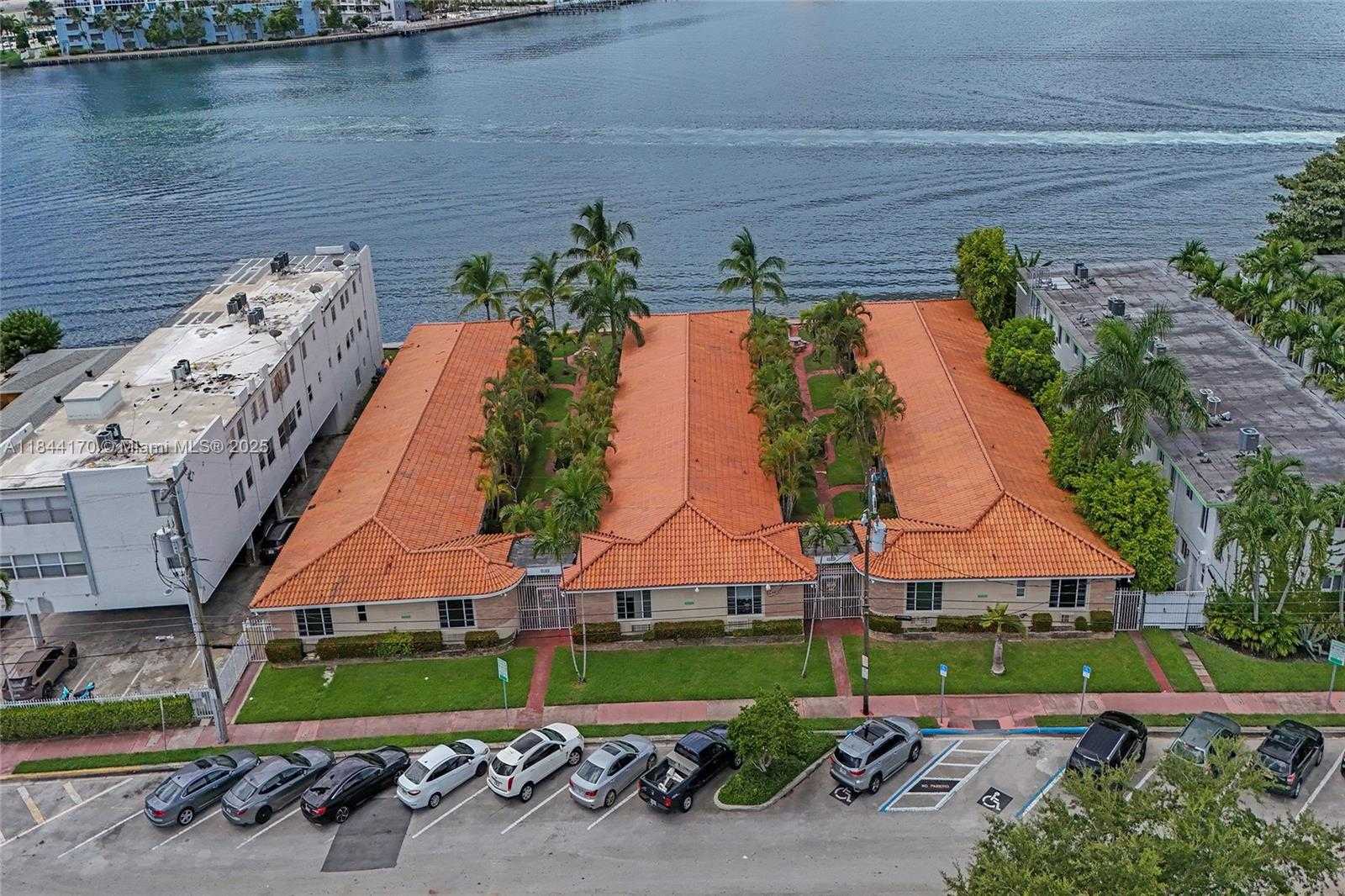 Small Image of 2160 BAY DR #1-2, Miami Beach Number 2