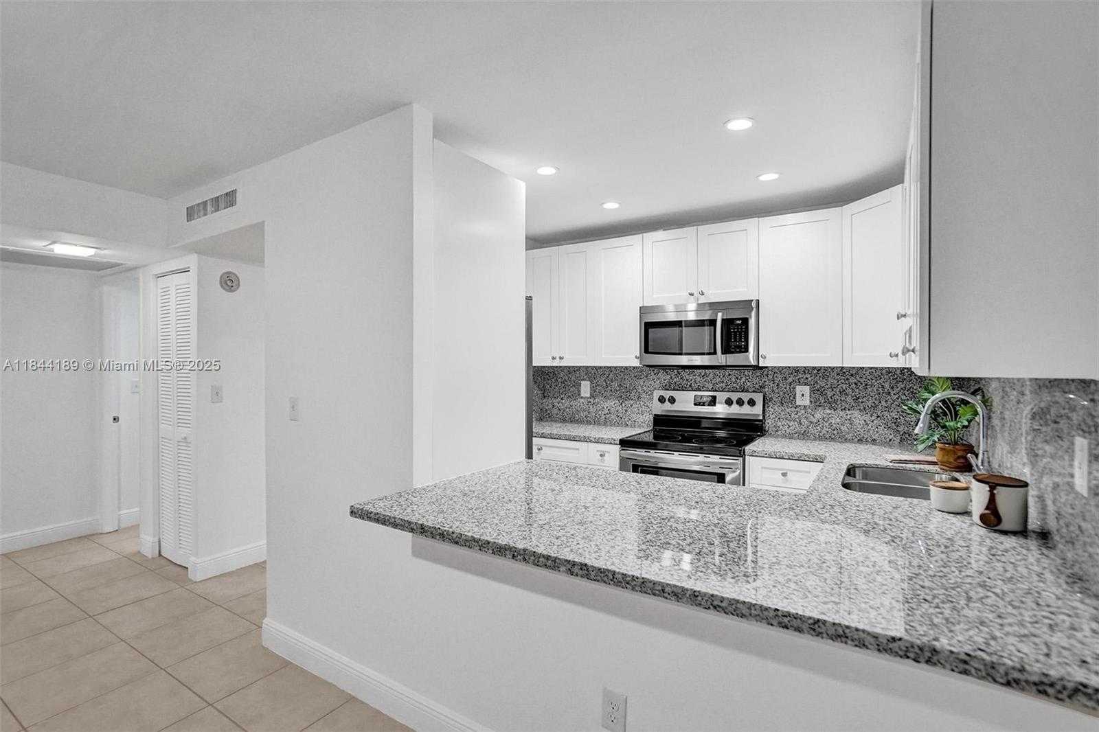Small Image of 9301 SOUTH WEST 92ND AVE #A310, Miami Number 4