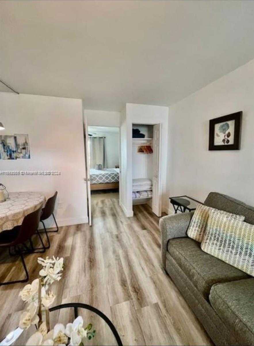 Small Image of 7904 WEST DR #1008, North Bay Village Number 11