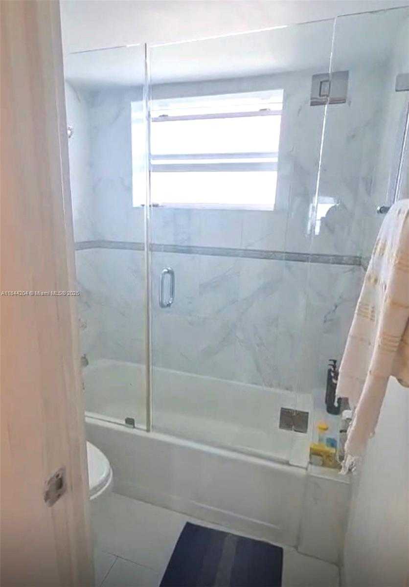 Small Image of 7904 WEST DR #1008, North Bay Village Number 18