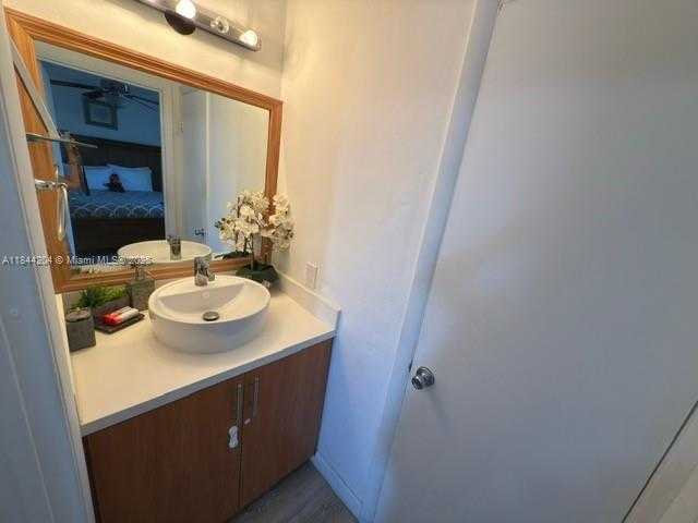 Small Image of 7904 WEST DR #1008, North Bay Village Number 25