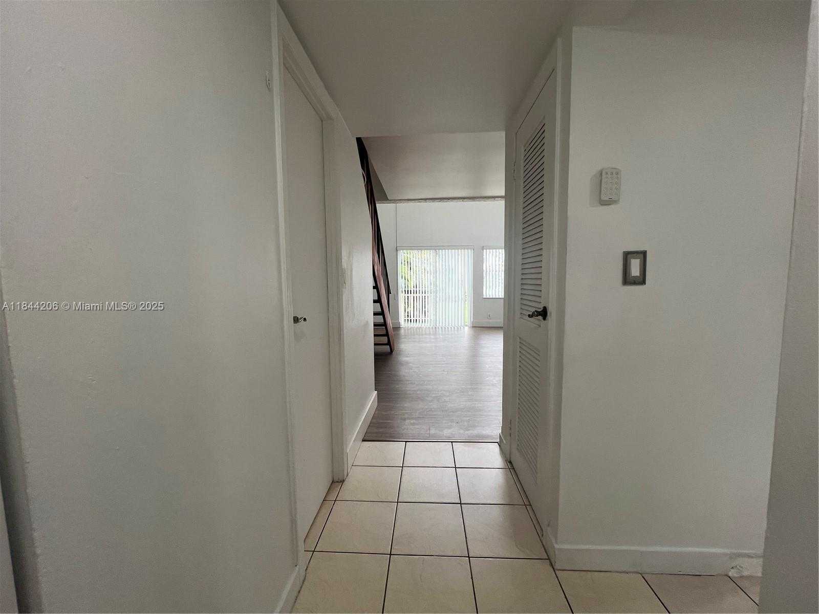 Small Image of 18051 NORTH WEST 68TH AVE #L101, Hialeah Number 11
