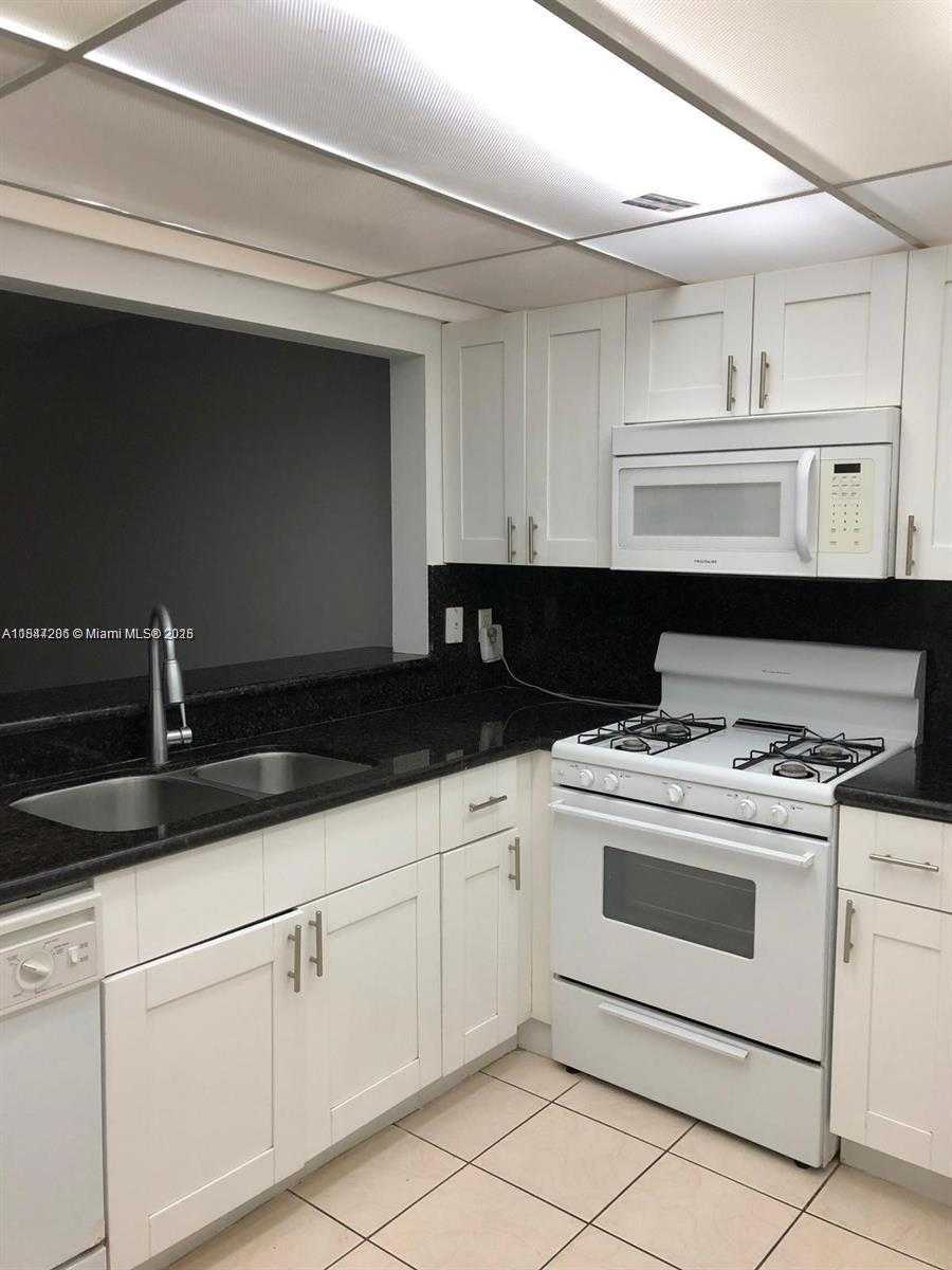 Small Image of 18051 NORTH WEST 68TH AVE #L101, Hialeah Number 2
