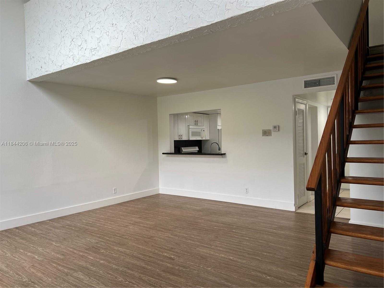 Small Image of 18051 NORTH WEST 68TH AVE #L101, Hialeah Number 8