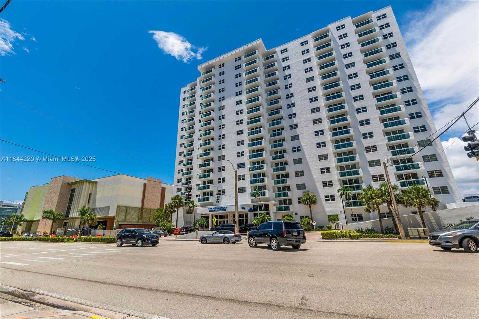 Small Image of 3000 SOUTH OCEAN DR #1122, Hollywood Number 32