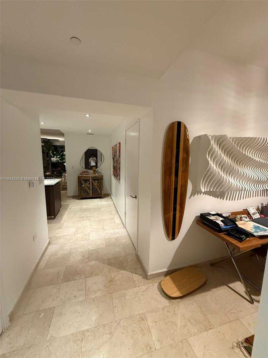 Small Image of 68 SOUTH EAST 6TH ST #1809, Miami Number 2