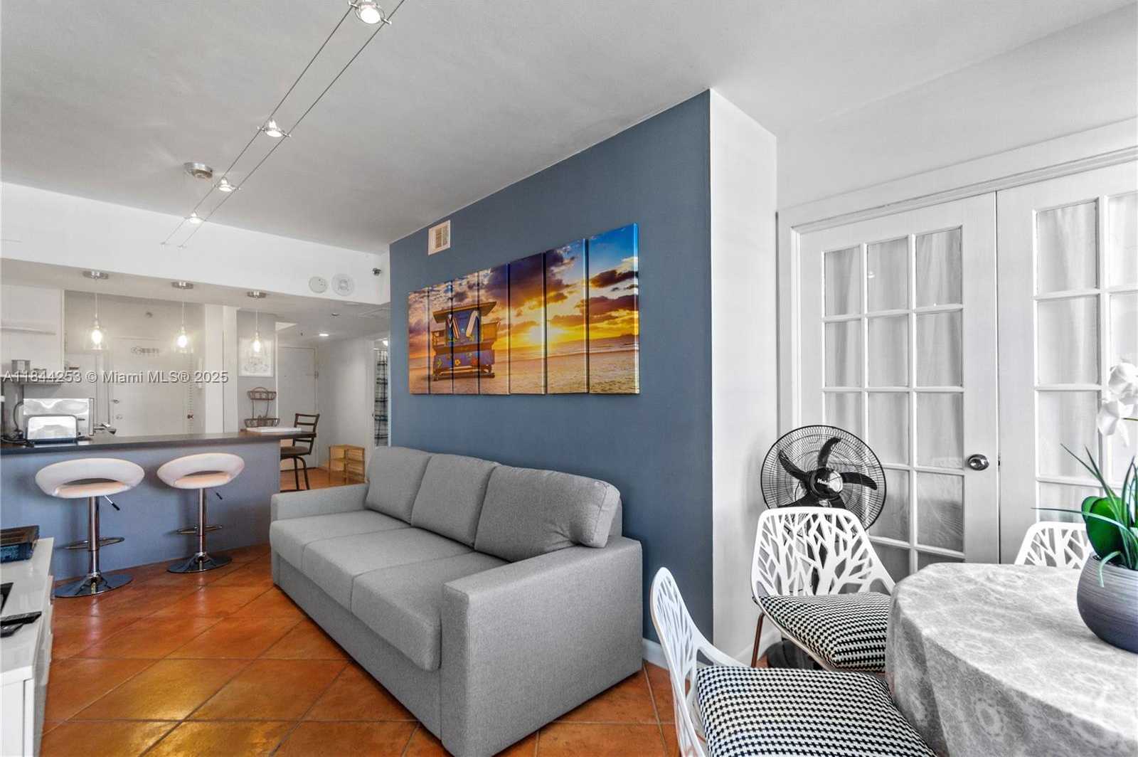 Small Image of 100 LINCOLN RD #1127, Miami Beach Number 3