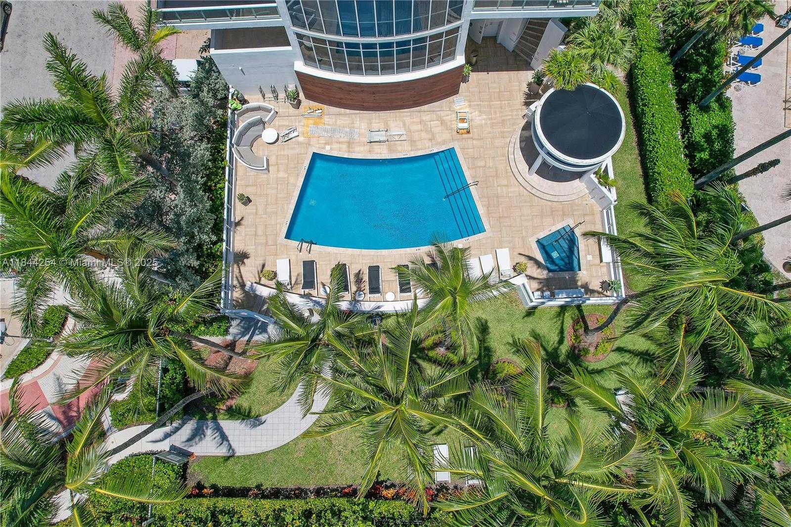 Small Image of 4201 COLLINS AVE #401, Miami Beach Number 23