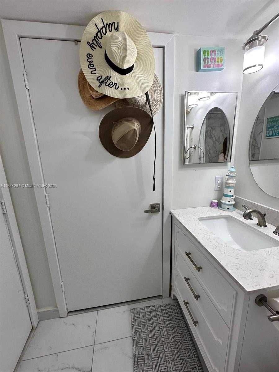 Small Image of 13447 SOUTH WEST 154TH ST #2203, Miami Number 26