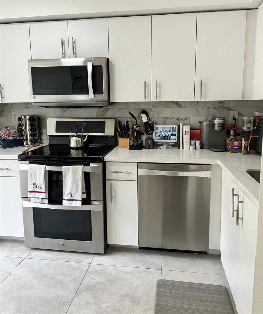 Small Image of 13447 SOUTH WEST 154TH ST #2203, Miami Number 8