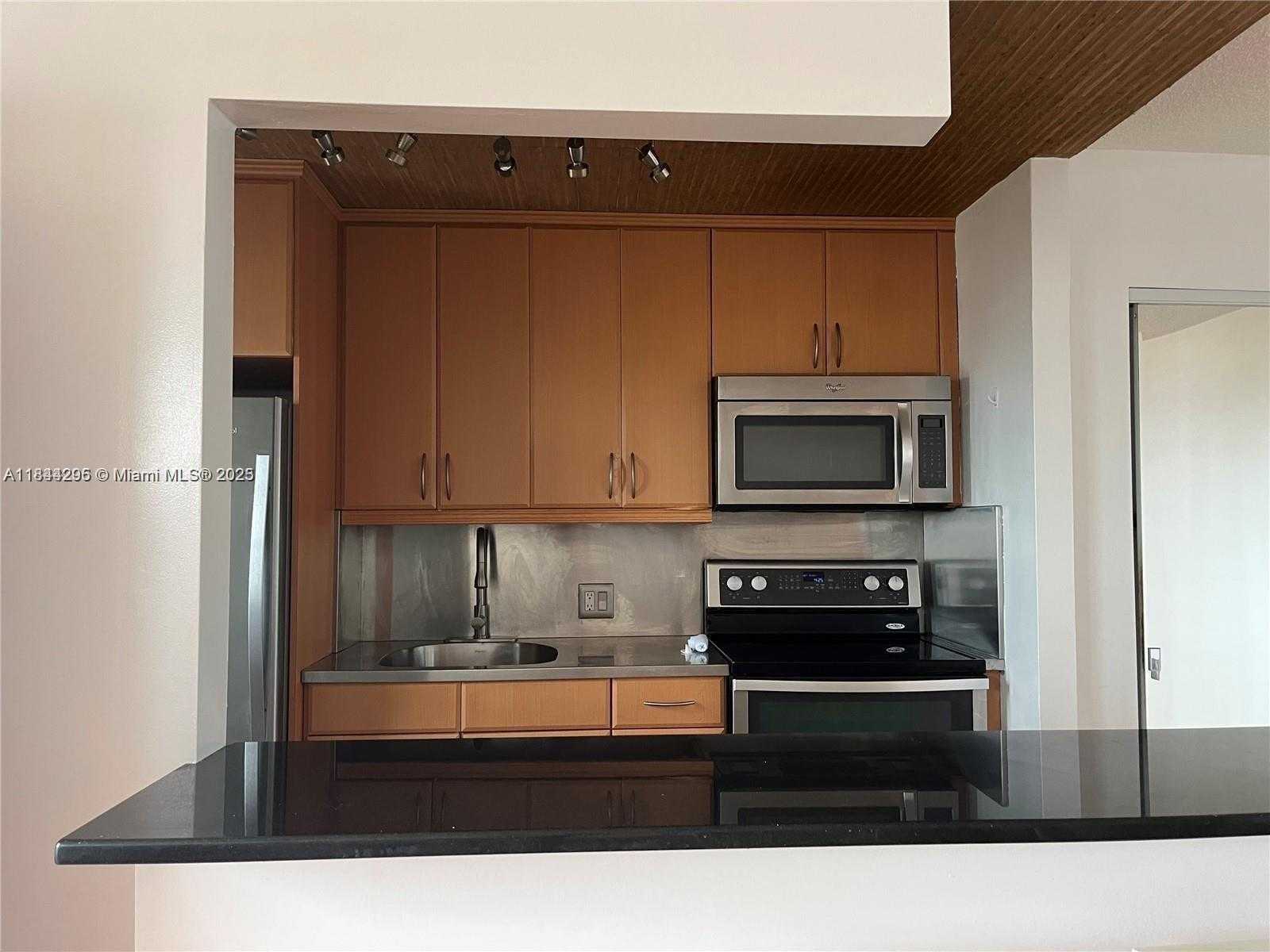 Small Image of 7904 WEST DR #508, North Bay Village Number 11