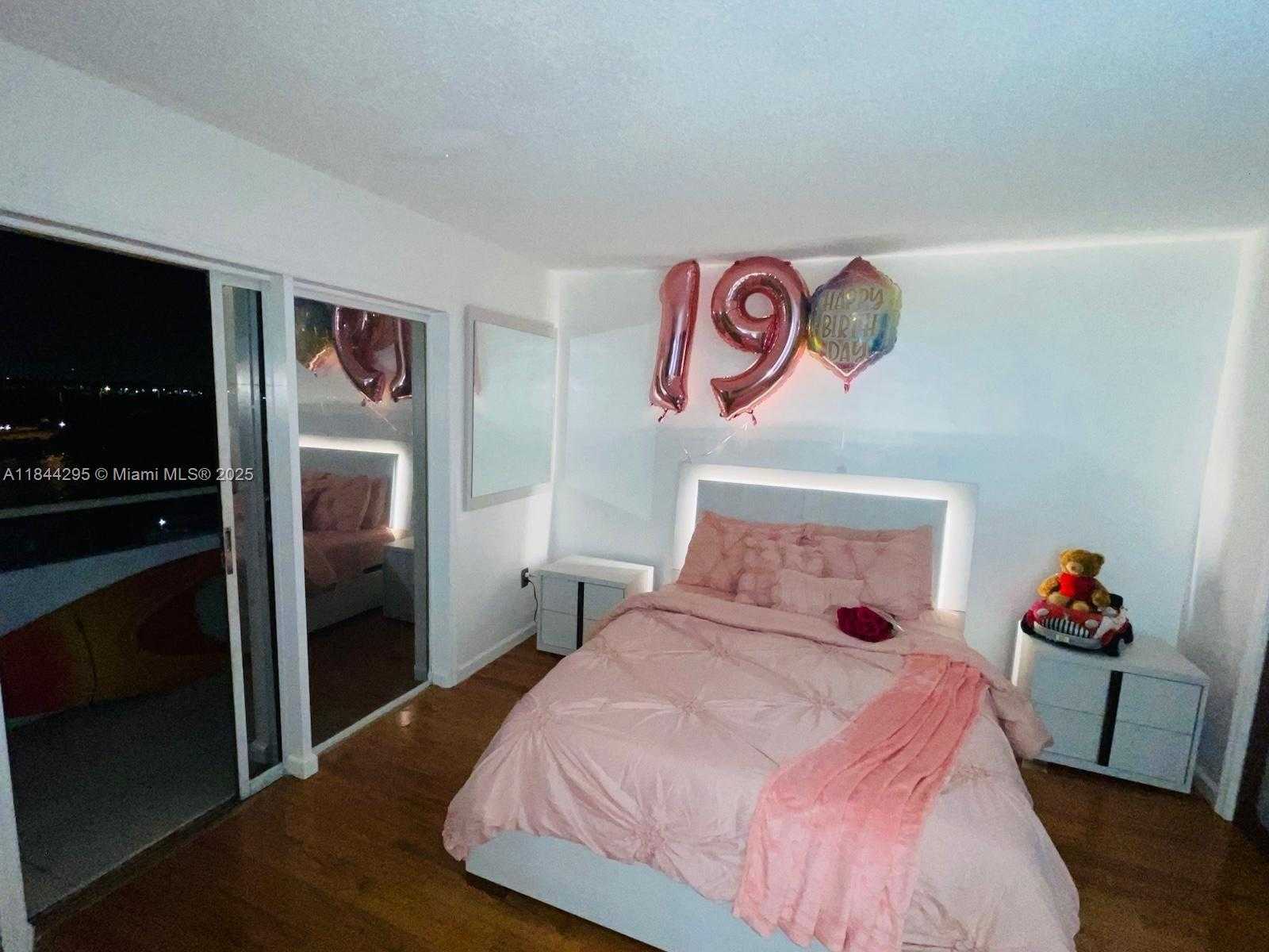 Small Image of 7904 WEST DR #508, North Bay Village Number 8