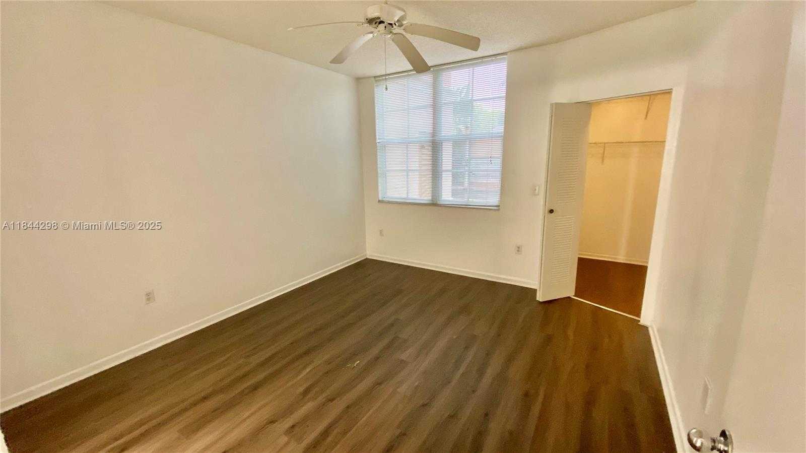 Small Image of 19901 EAST COUNTRY CLUB DR #2103, Aventura Number 11