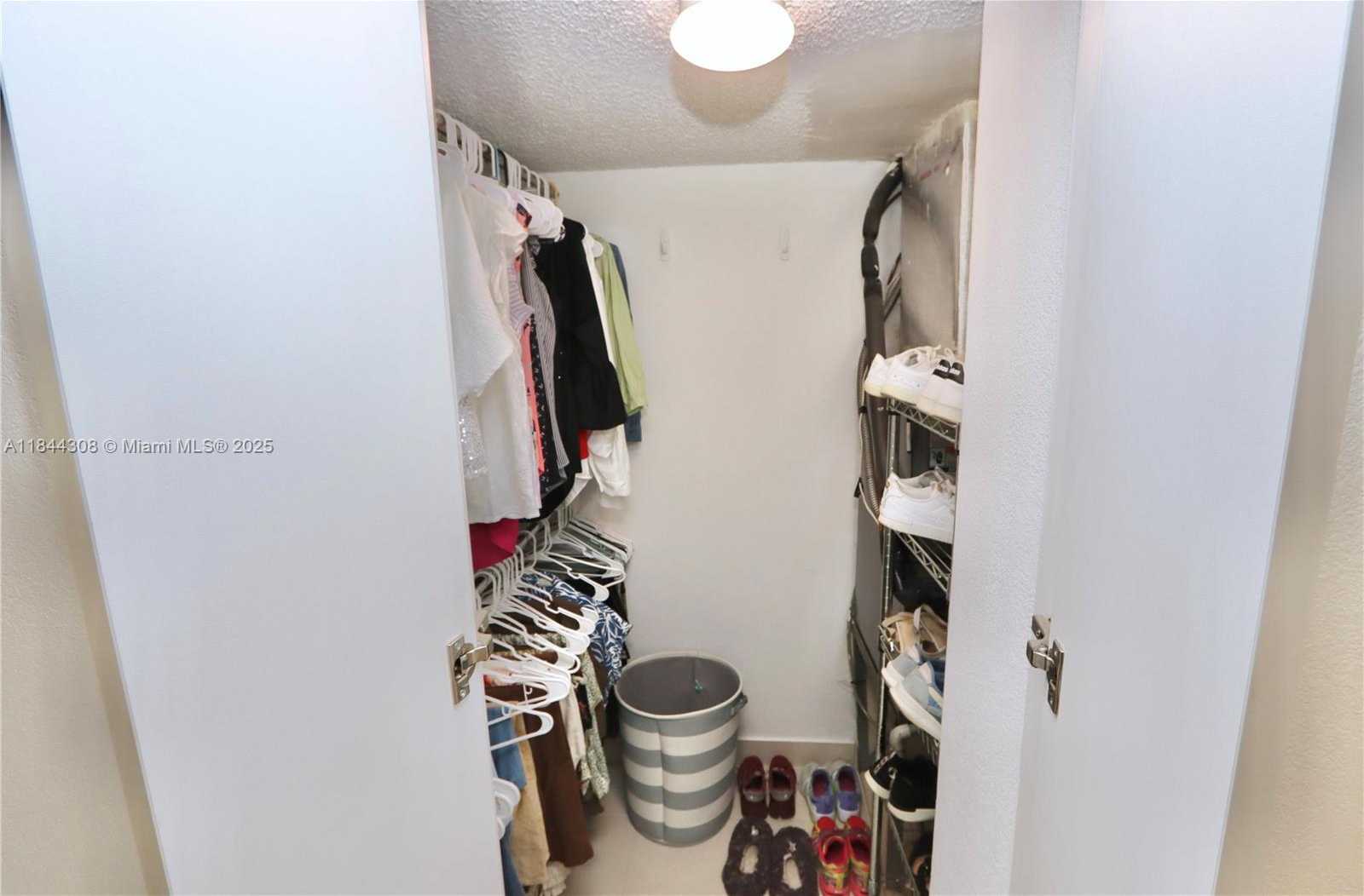 Small Image of 20350 WEST COUNTRY CLUB DR #104-4, Aventura Number 25