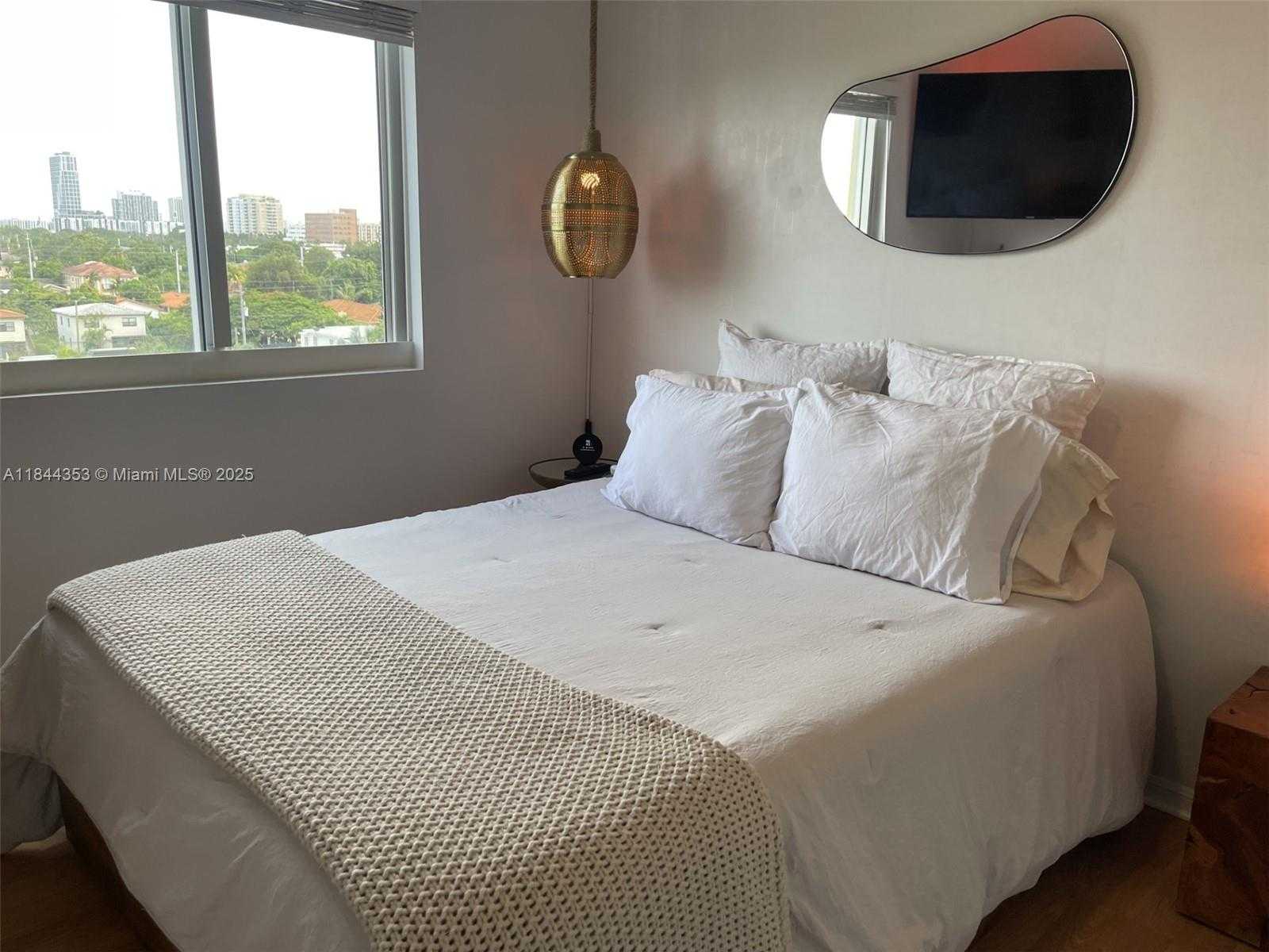 Small Image of 3500 CORAL WAY #709, Miami Number 12