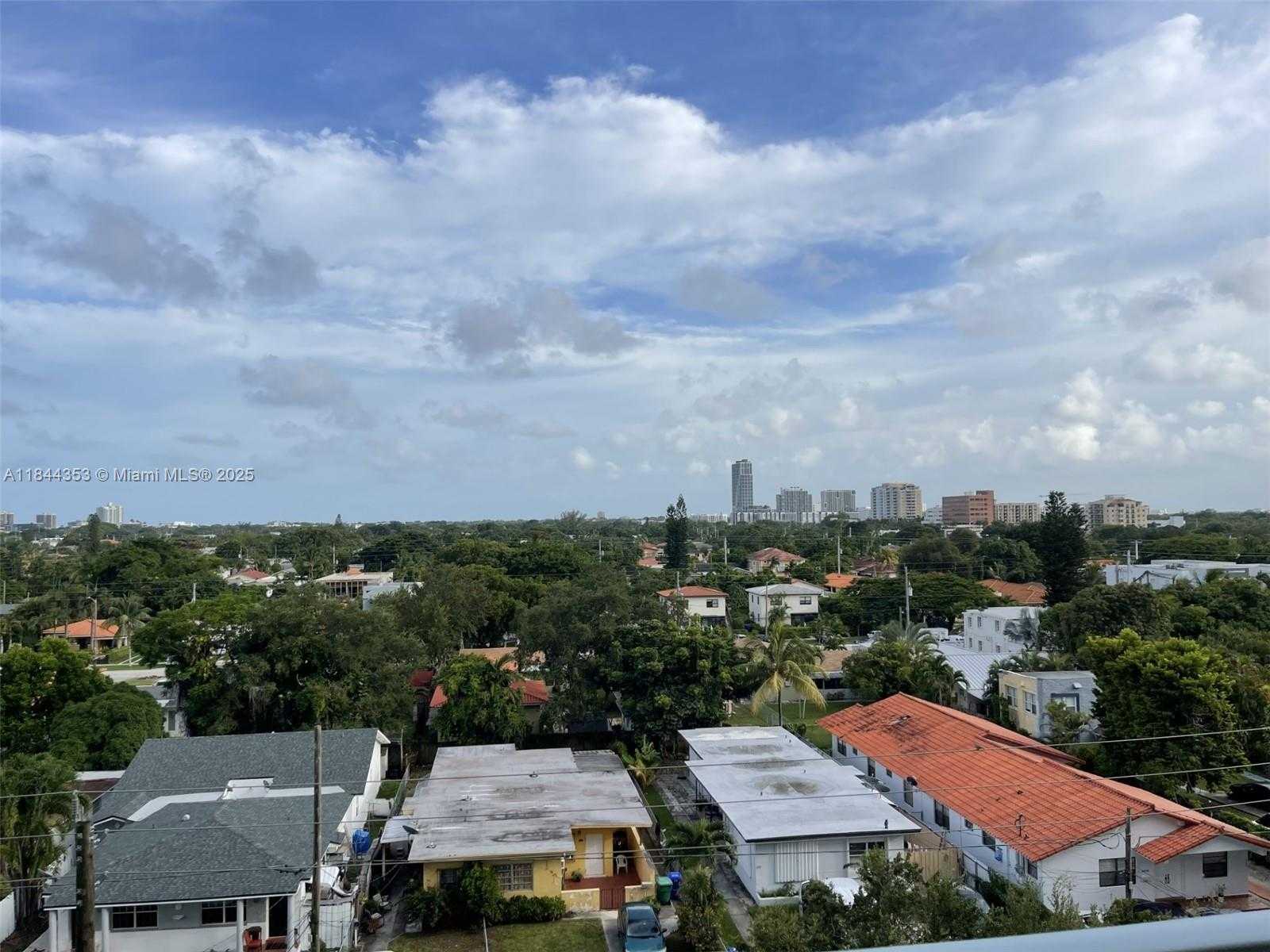 Small Image of 3500 CORAL WAY #709, Miami Number 17