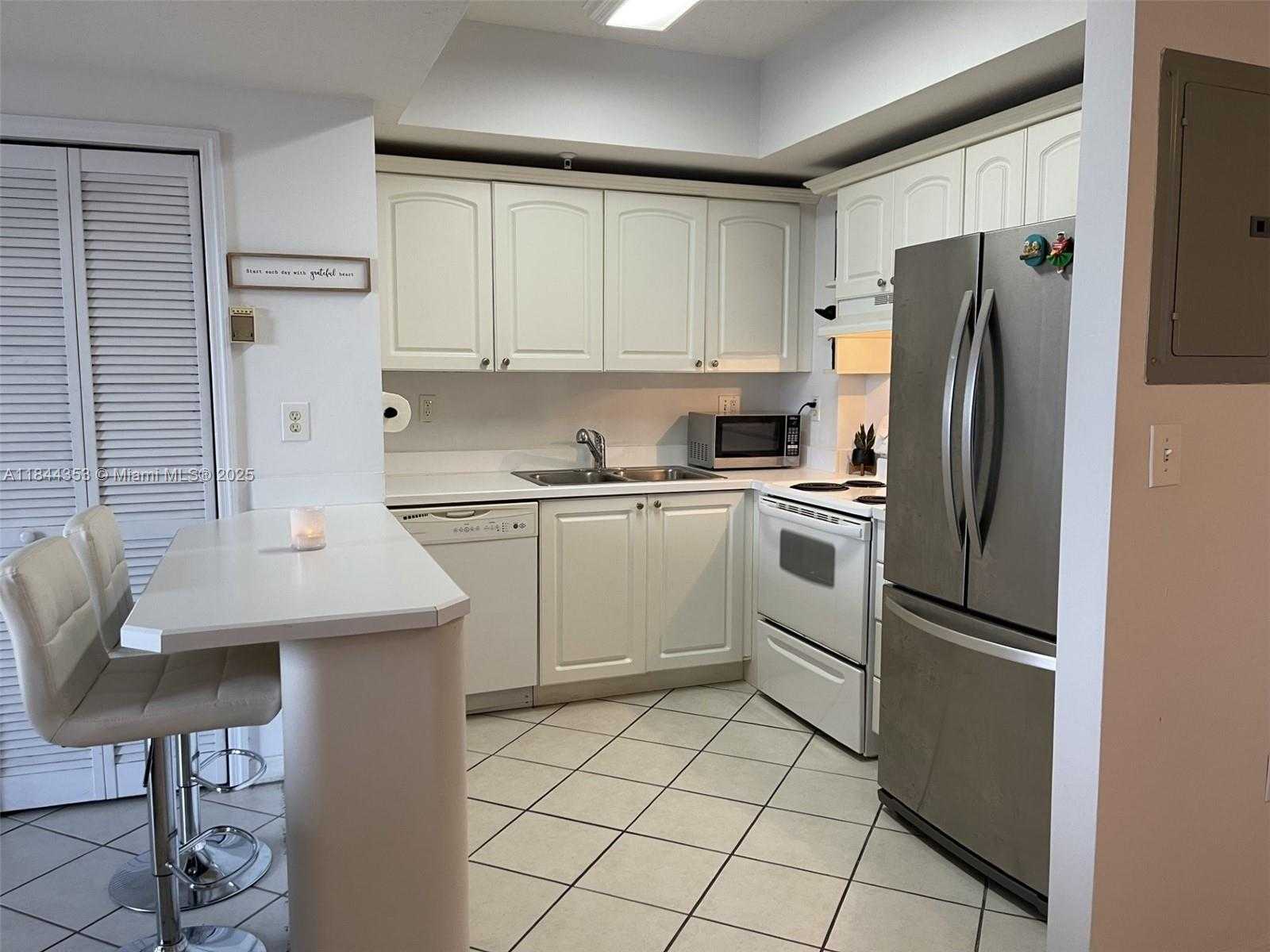 Small Image of 3500 CORAL WAY #709, Miami Number 6