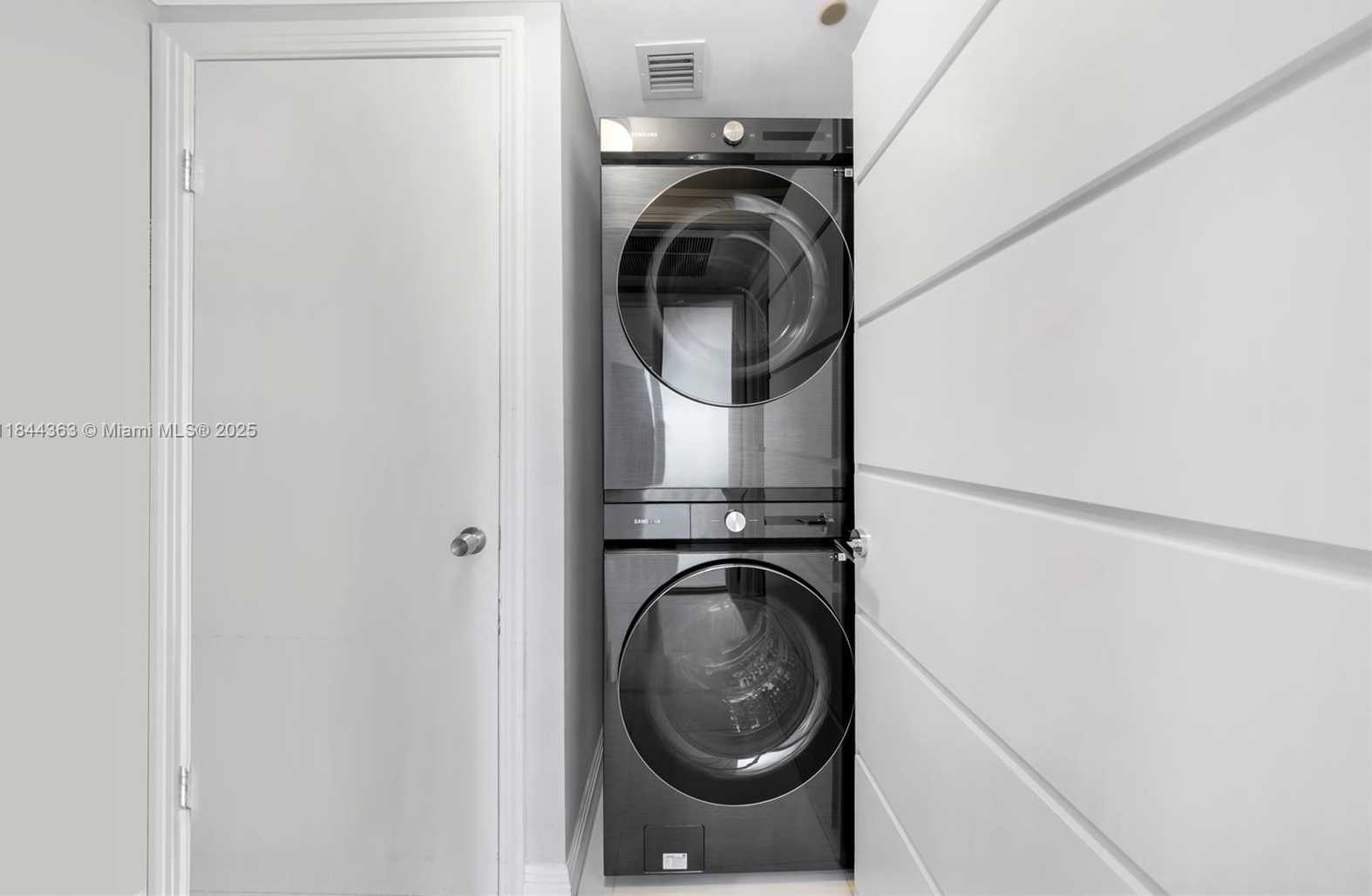 Small Image of 1850 SOUTH OCEAN DR #1110, Hallandale Beach Number 15