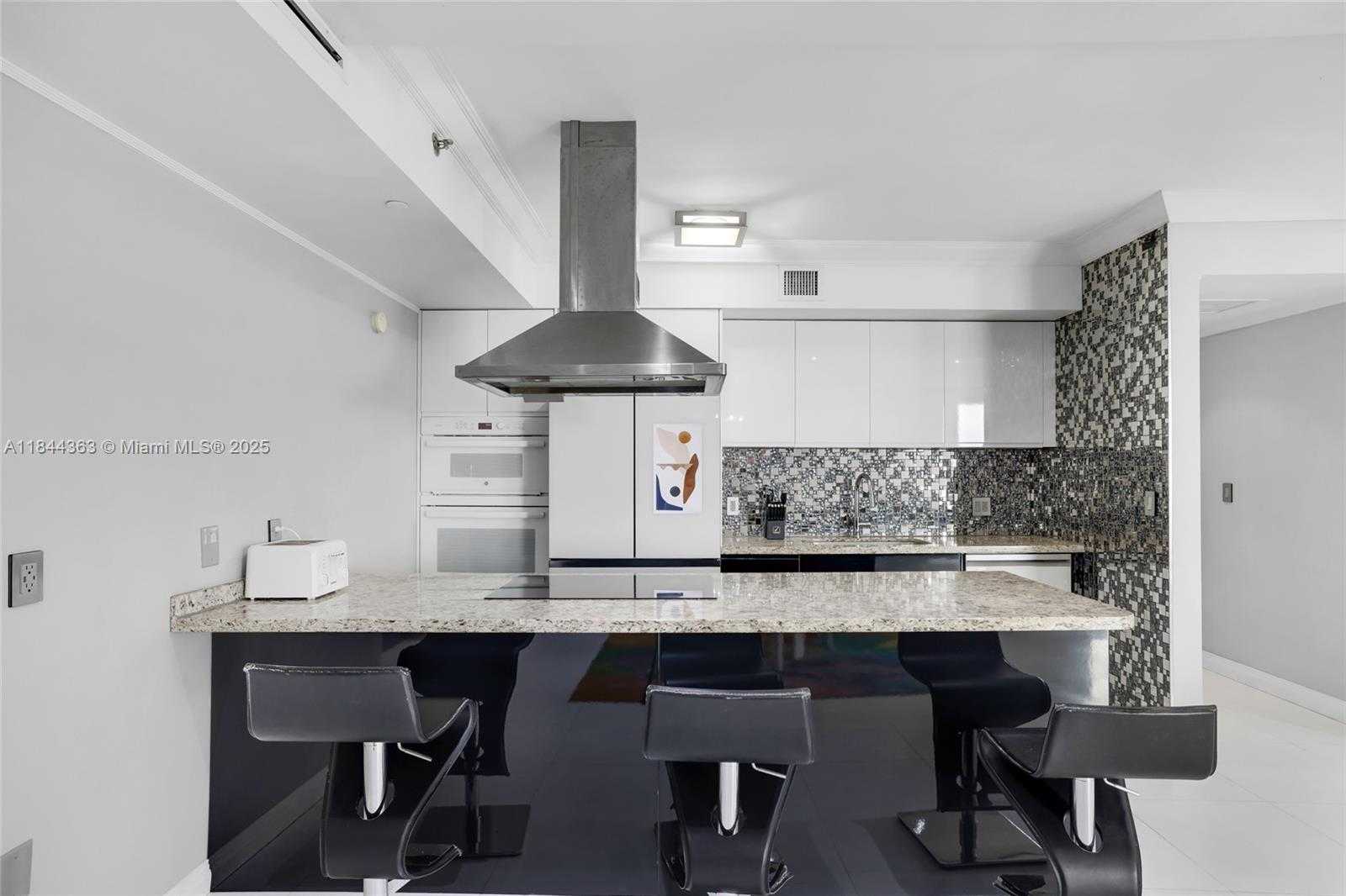 Small Image of 1850 SOUTH OCEAN DR #1110, Hallandale Beach Number 9