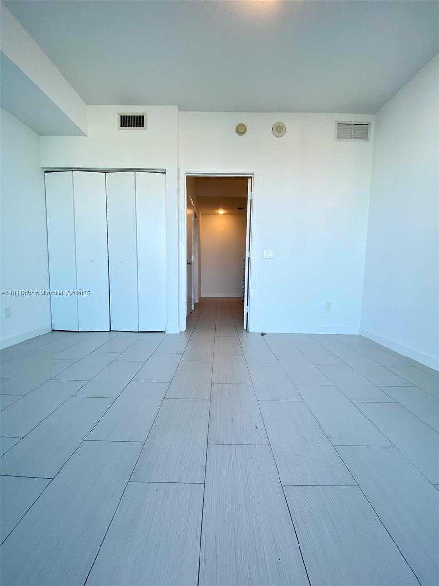 Small Image of 60 SOUTH WEST 13TH ST #1809, Miami Number 15
