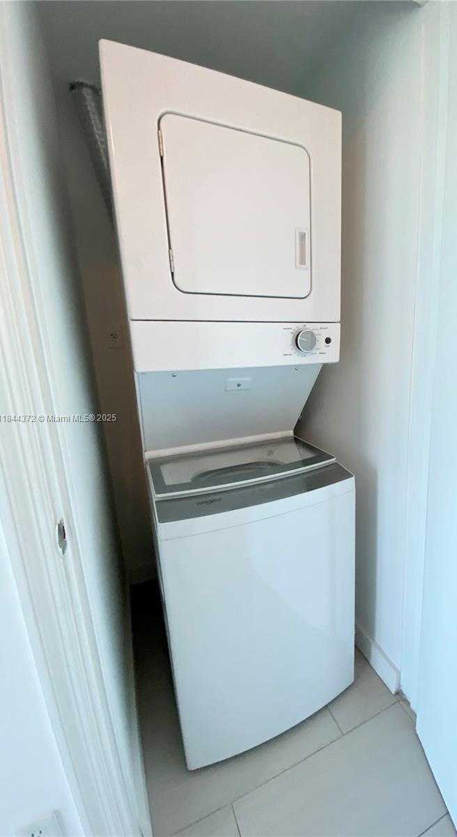 Small Image of 60 SOUTH WEST 13TH ST #1809, Miami Number 18