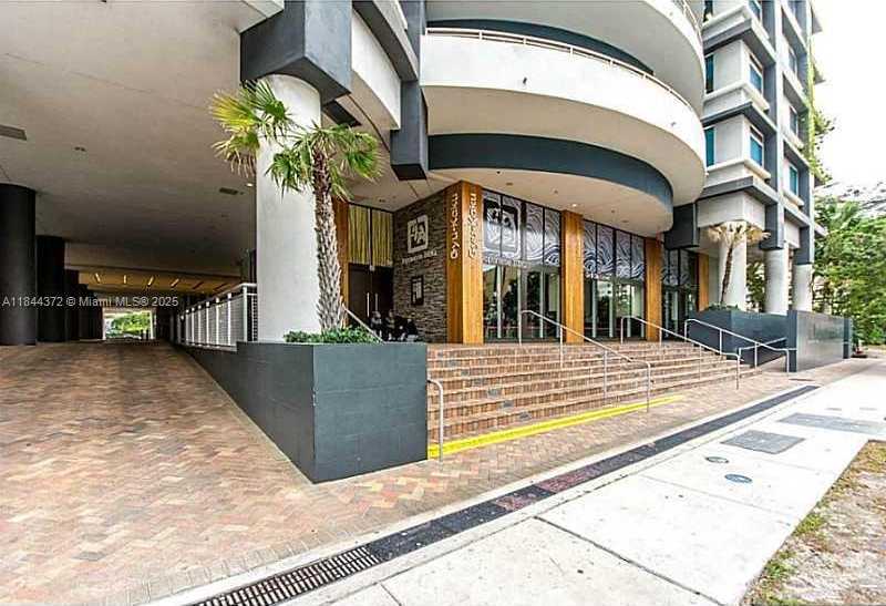 Small Image of 60 SOUTH WEST 13TH ST #1809, Miami Number 29