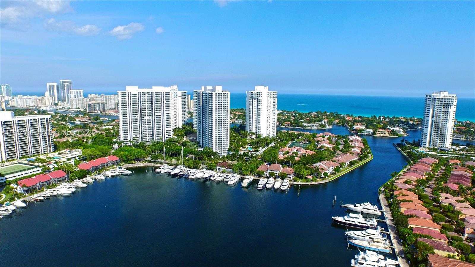Small Image of 21150 POINT PL #406, Aventura Number 2