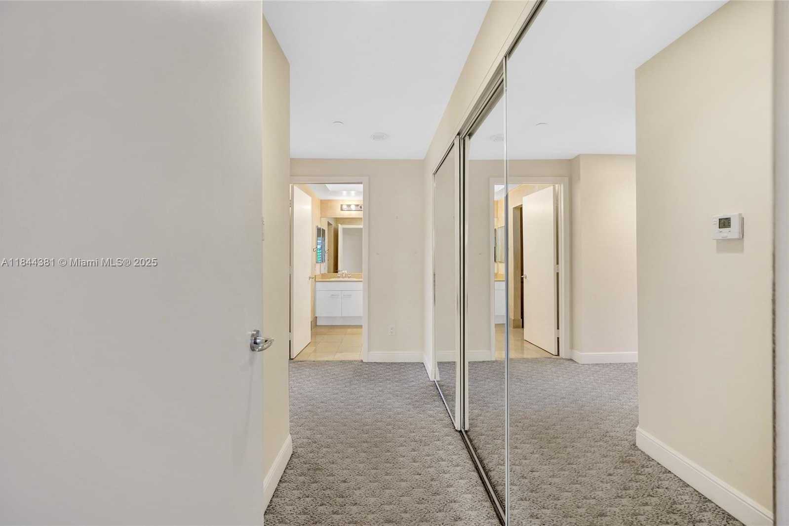 Small Image of 21150 POINT PL #406, Aventura Number 51