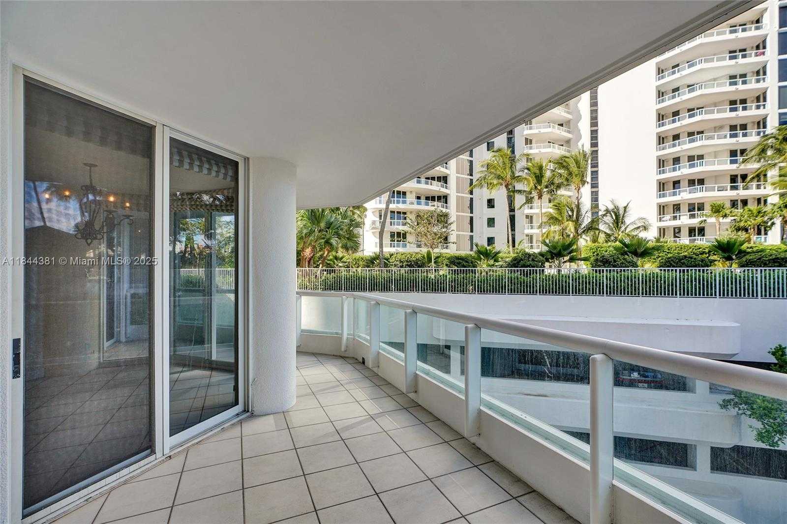 Small Image of 21150 POINT PL #406, Aventura Number 71