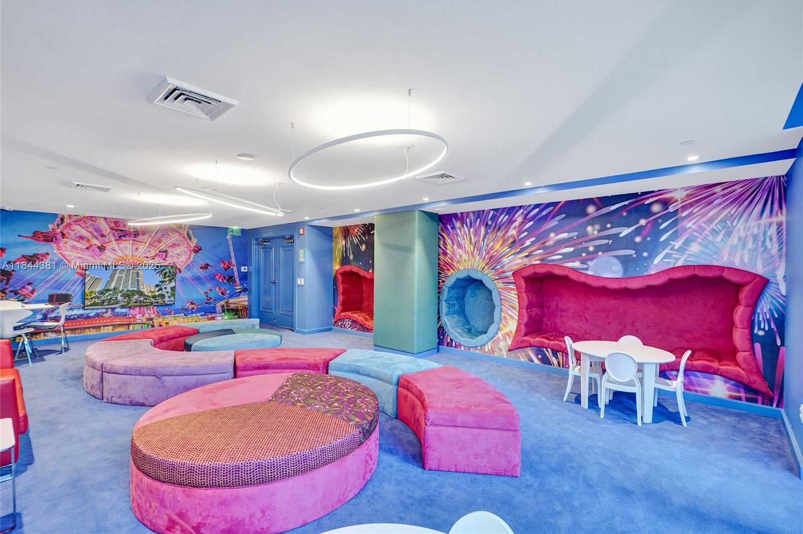 Small Image of 21150 POINT PL #406, Aventura Number 85