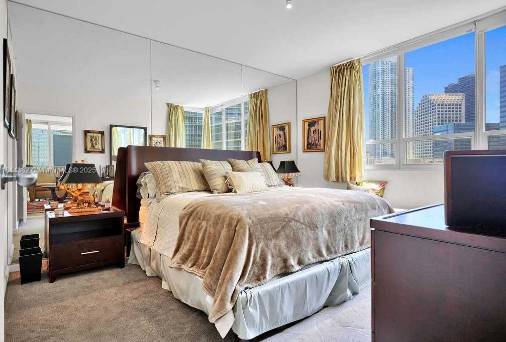 Small Image of 801 BRICKELL KEY BLVD #602, Miami Number 15
