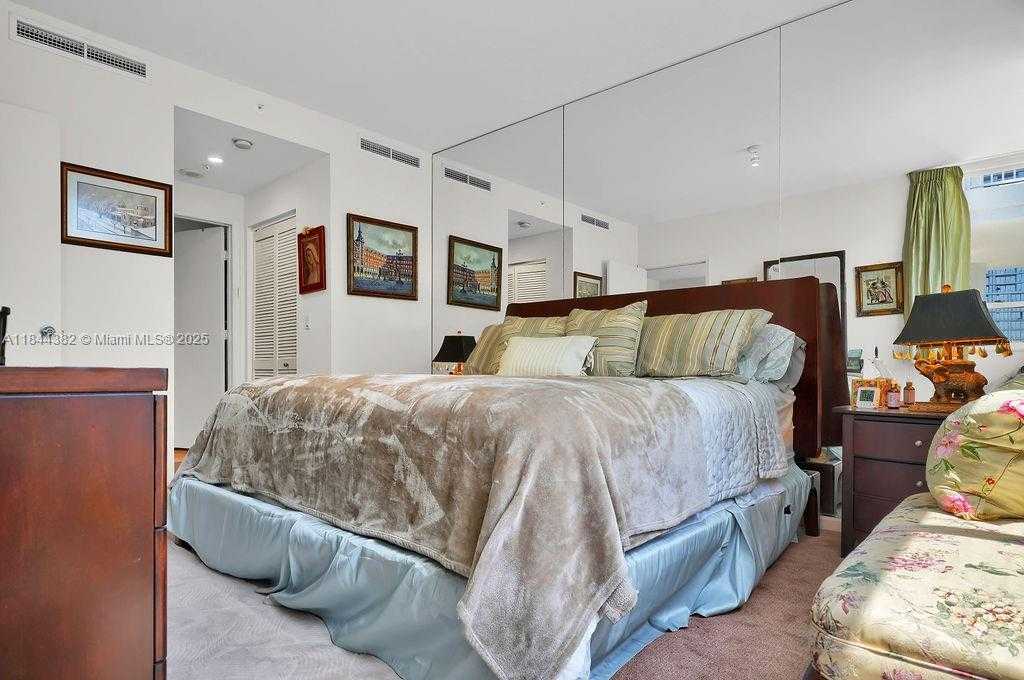 Small Image of 801 BRICKELL KEY BLVD #602, Miami Number 17