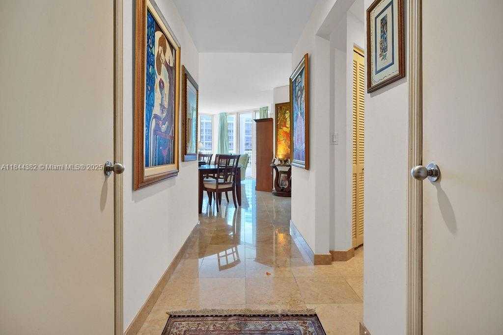 Small Image of 801 BRICKELL KEY BLVD #602, Miami Number 3