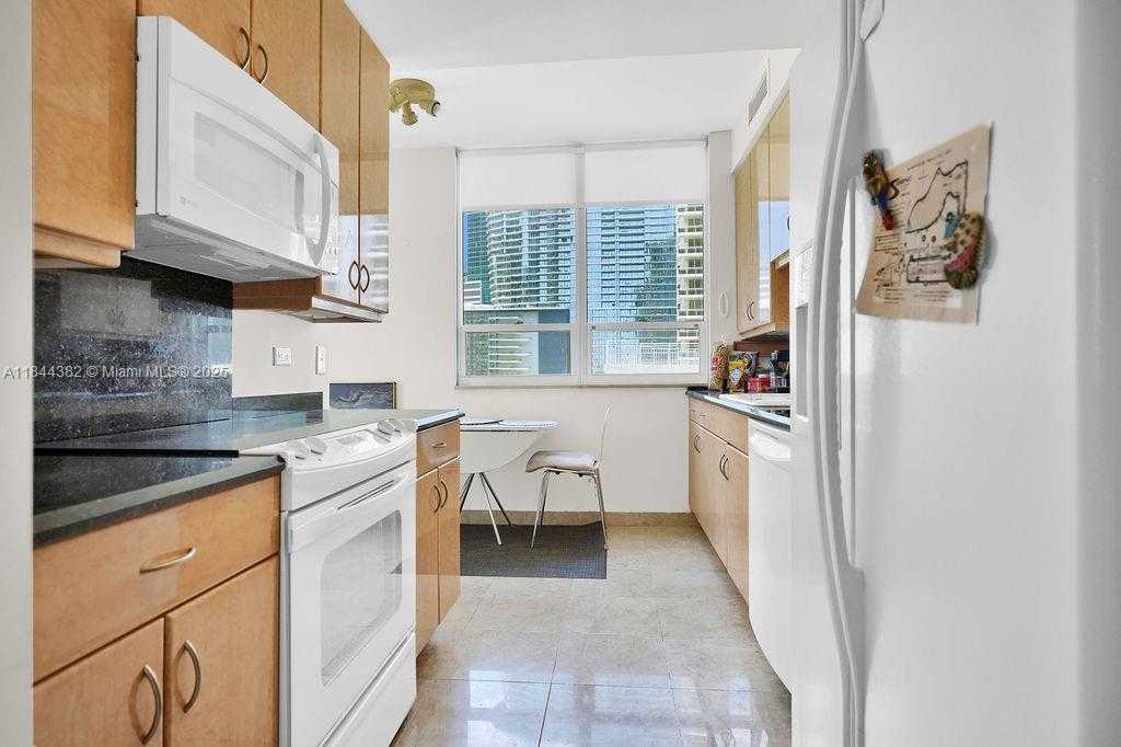Small Image of 801 BRICKELL KEY BLVD #602, Miami Number 8