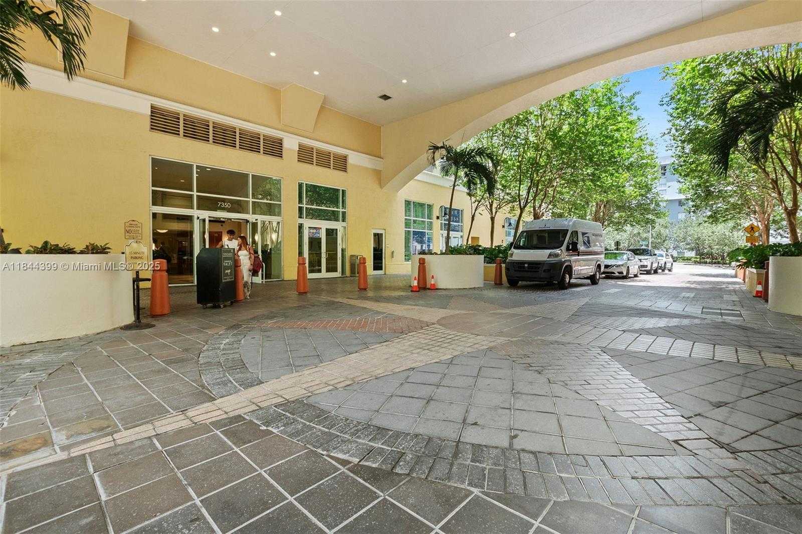 Small Image of 7350 SOUTH WEST 89TH ST #704S, Miami Number 21
