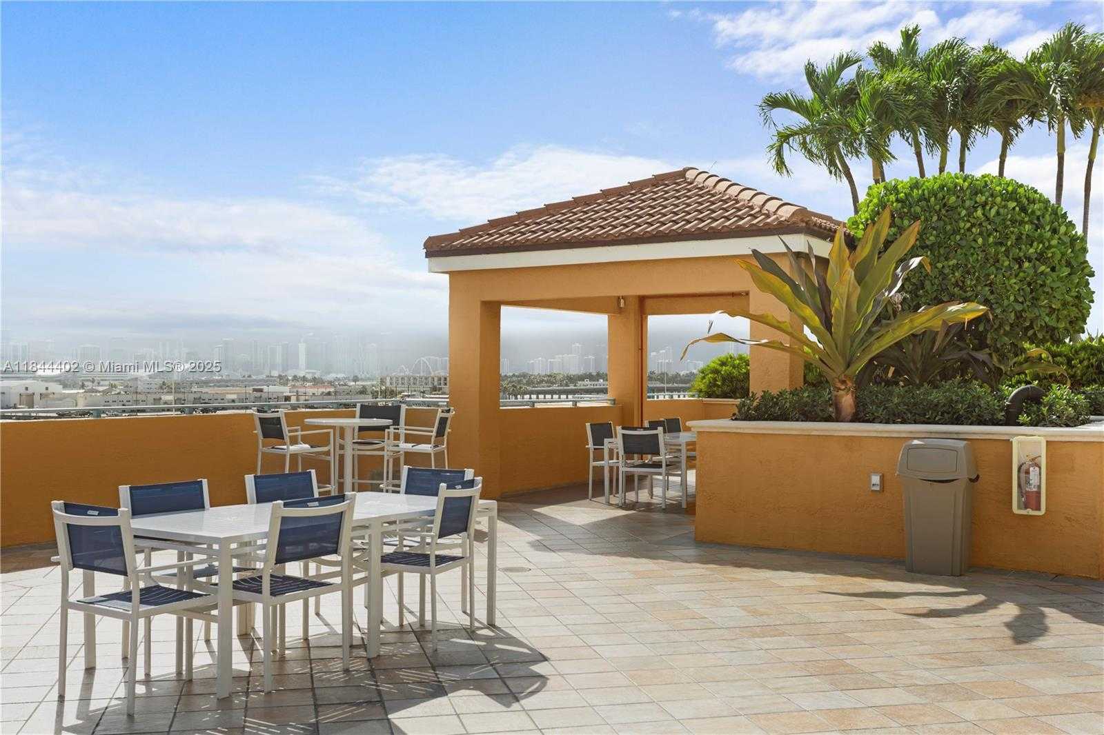 Small Image of 90 ALTON RD #409, Miami Beach Number 12