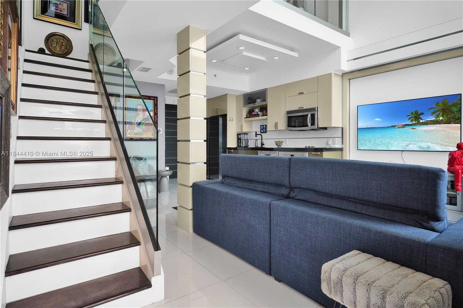 Small Image of 60 SOUTH WEST 13 ST #4411, Miami Number 19